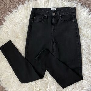 Black skinny jeans